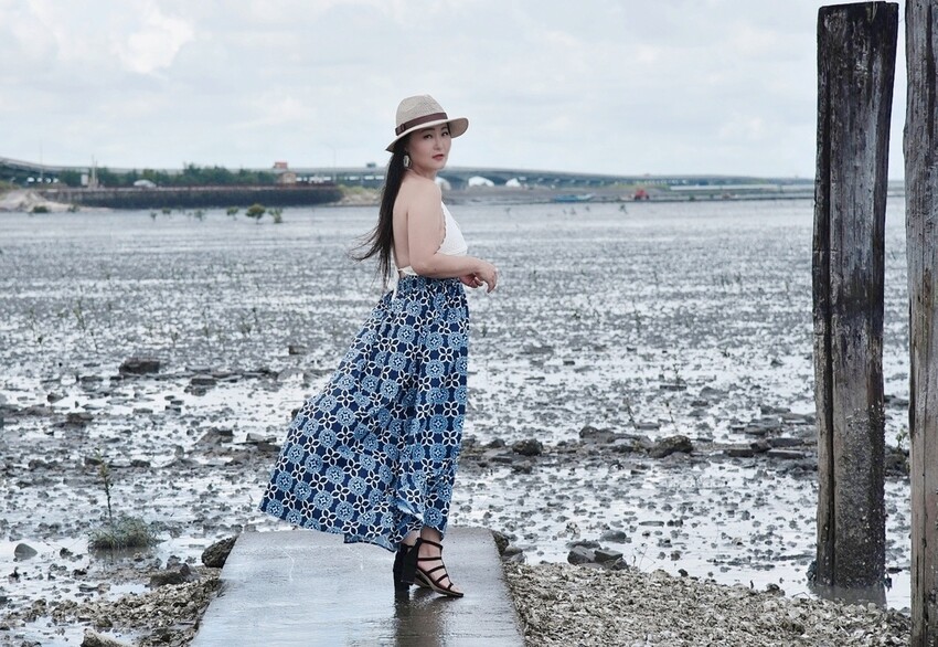 彰化芳苑鄉|海天一色夕照絕美秘境 芳苑濕地紅樹林 海空步道 海牛採蚵文化 彰化必遊景點推薦|西莉亞玩樂人生 0001-11.jpg