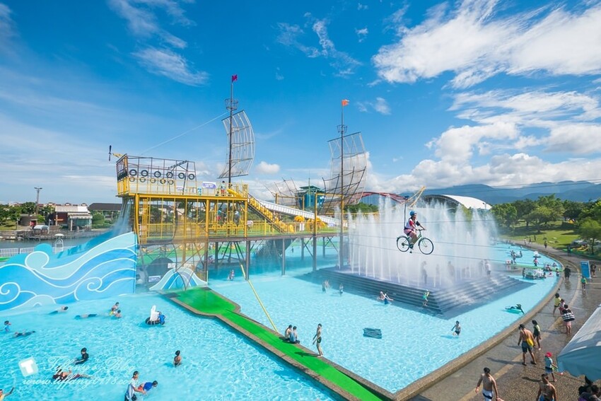 冬山河休閒農業區二天一夜輕旅行：三奇美徑看稻浪、五十二甲溼地夜賞穗花、冠軍米荷葉飯DIY、單車遊舊河道秘境