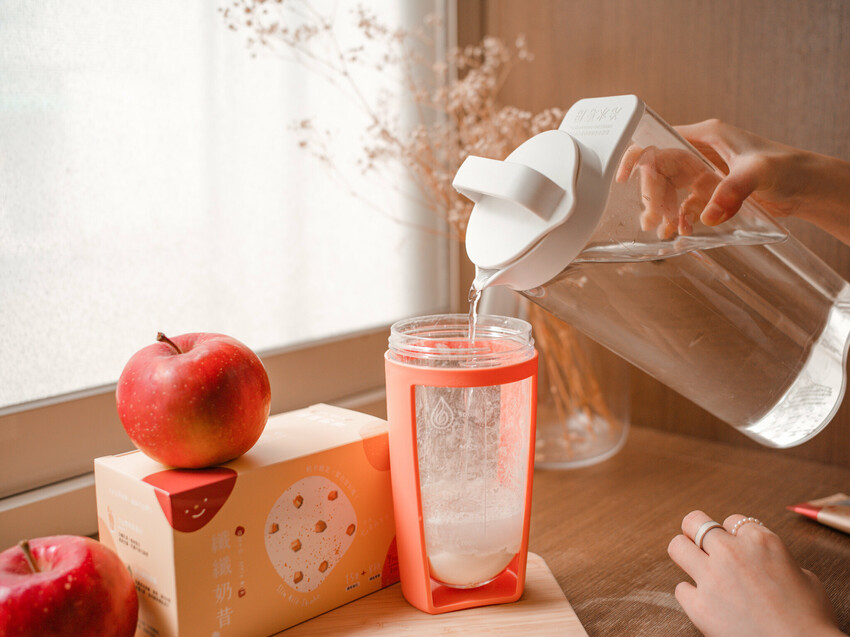 低卡高蛋白餐。最好喝高蛋白奶昔推薦!天泉草本纖纖奶昔評價分享