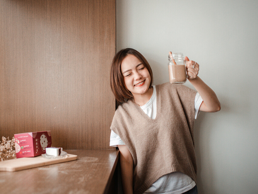 低卡高蛋白餐。最好喝高蛋白奶昔推薦!天泉草本纖纖奶昔評價分享