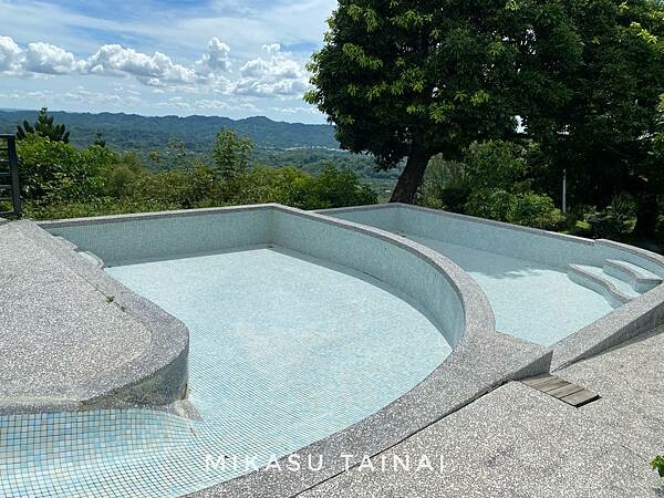 台南網美景點 仙湖農場 俗女養成記2 民宿 無邊境游泳池 無邊界泳池 可愛動物 親子農場 農場環境介紹