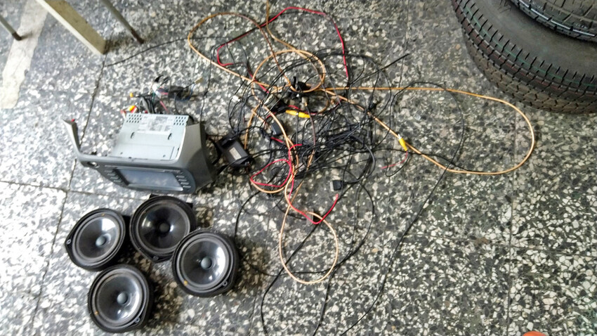 5拆下來物品.jpg 5拆下來物品.jpg