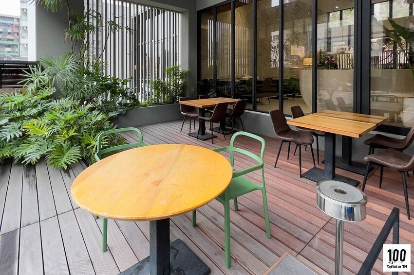 【百味旅形色】HOTEL Z｜逢甲「森」呼吸！森林房獨享空中花園，日式定食早餐輕揭儀式感！ | 別墅裡的 100 種味道