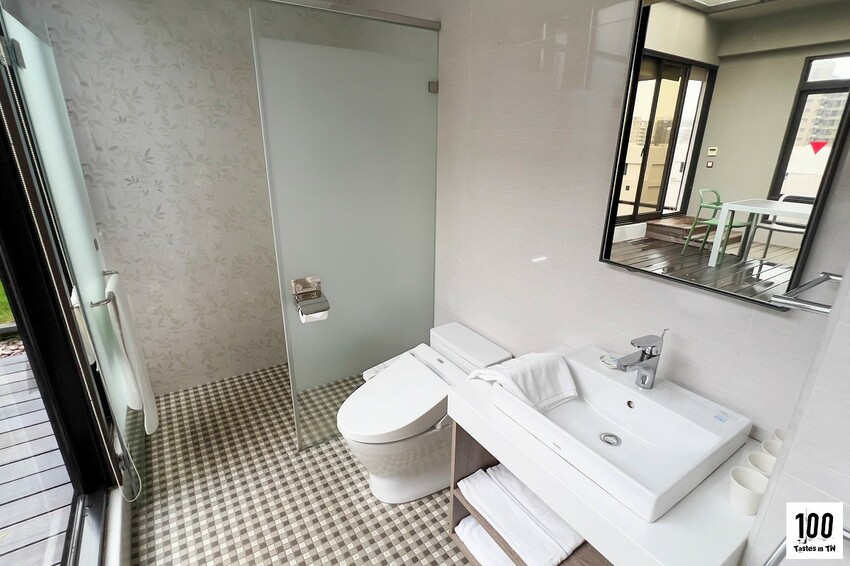 【百味旅形色】HOTEL Z｜逢甲「森」呼吸！森林房獨享空中花園，日式定食早餐輕揭儀式感！ | 別墅裡的 100 種味道