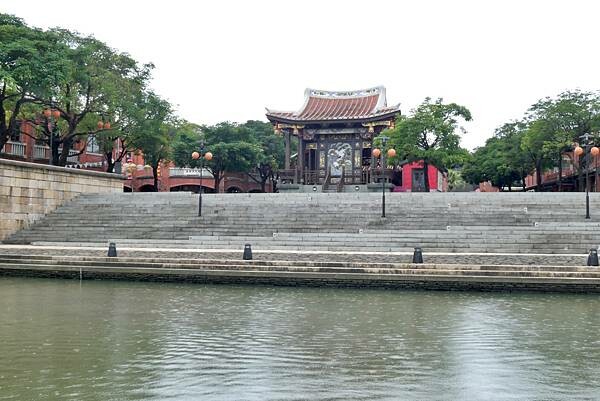 孝親之旅/親子之旅/DOZI皮革手作-量身打造設計師皮帶與皮革手作DIY體驗/宜蘭國立傳統藝術中心一日遊/有吃、有玩，有遊船、看表演、玩手作/搭大眾運輸工具輕旅行