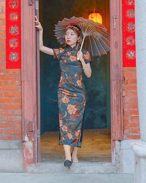 新北 三峽區 三峽老街 秀才厝 復古旗袍場景 12.jpeg