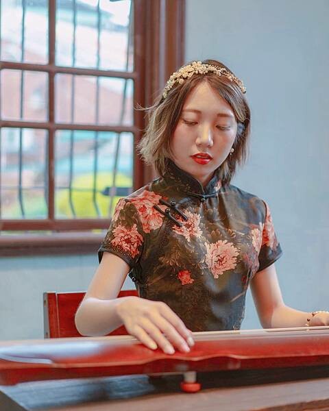 新北 三峽區 三峽老街 秀才厝 復古旗袍場景 18.jpeg