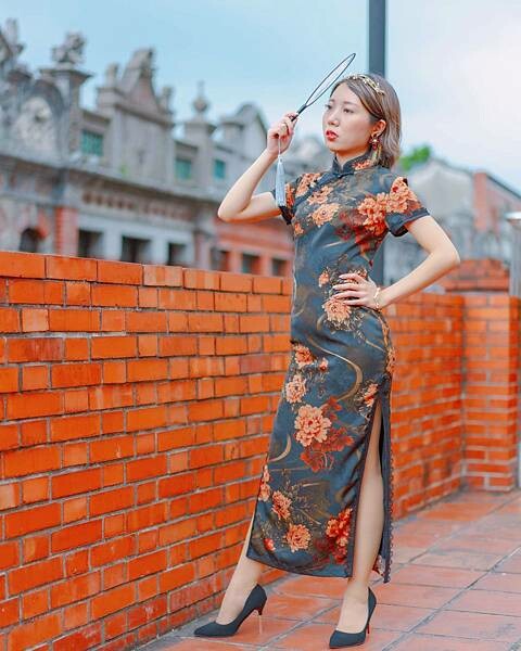 新北 三峽區 三峽老街 秀才厝 復古旗袍場景 26.jpeg