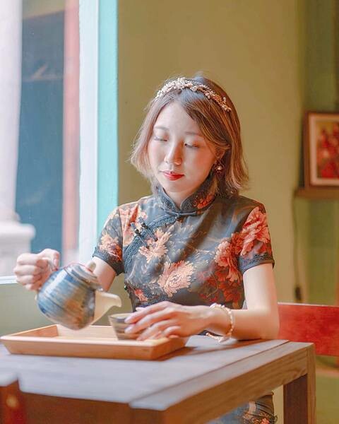 新北 三峽區 三峽老街 秀才厝 復古旗袍場景 20.jpeg