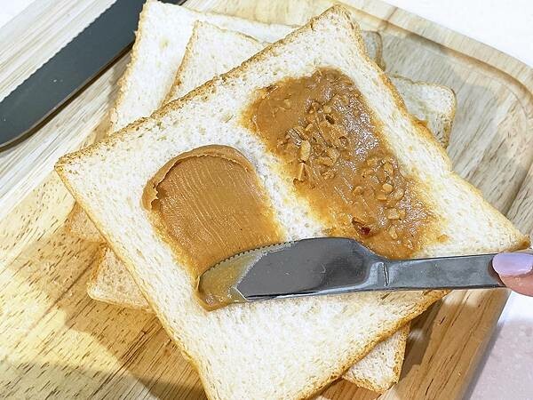 宅配美食開箱%26;食譜分享│花生香蕉法式吐司捲:吉比花生醬,早餐、下午茶美食神隊友,每一口都是濃郁的童年經典味道|吉比顆粒花生醬、吉比柔滑花生醬|不含固醇、低飽和脂肪、高飽足 宅配美食開箱%26;食譜分享│花生香蕉法式吐司捲:吉比花生醬,早餐、下午茶美食神隊友,每一口都是濃郁的童年經典味道|吉比顆粒花生醬、吉比柔滑花生醬|不含固醇、低飽和脂肪、高飽足