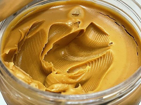 宅配美食開箱%26;食譜分享│花生香蕉法式吐司捲:吉比花生醬,早餐、下午茶美食神隊友,每一口都是濃郁的童年經典味道|吉比顆粒花生醬、吉比柔滑花生醬|不含固醇、低飽和脂肪、高飽足 宅配美食開箱%26;食譜分享│花生香蕉法式吐司捲:吉比花生醬,早餐、下午茶美食神隊友,每一口都是濃郁的童年經典味道|吉比顆粒花生醬、吉比柔滑花生醬|不含固醇、低飽和脂肪、高飽足