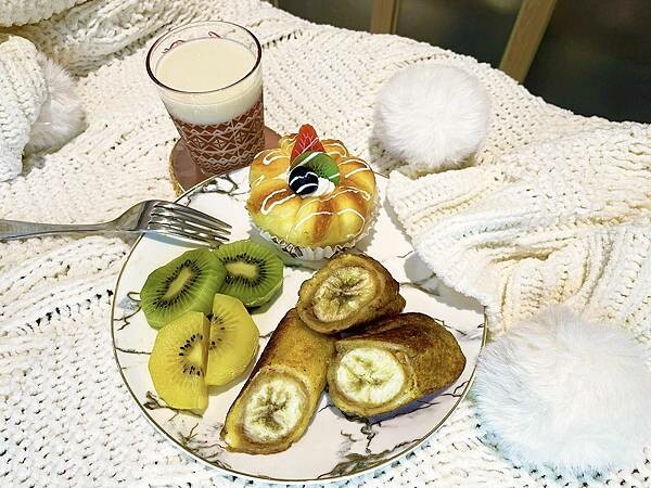 宅配美食開箱%26;食譜分享│花生香蕉法式吐司捲:吉比花生醬,早餐、下午茶美食神隊友,每一口都是濃郁的童年經典味道|吉比顆粒花生醬、吉比柔滑花生醬|不含固醇、低飽和脂肪、高飽足 宅配美食開箱%26;食譜分享│花生香蕉法式吐司捲:吉比花生醬,早餐、下午茶美食神隊友,每一口都是濃郁的童年經典味道|吉比顆粒花生醬、吉比柔滑花生醬|不含固醇、低飽和脂肪、高飽足