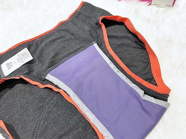 環保經期用品 簡約款月亮褲開箱│三片日用衛生棉吸收力，直接吸收經血的內褲│輕薄舒爽、吸濕排汗的吸血內褲品牌│望月女子谷慕慕