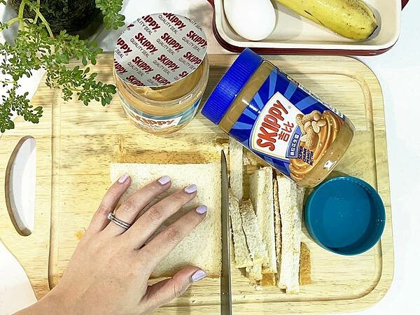 宅配美食開箱%26;食譜分享│花生香蕉法式吐司捲:吉比花生醬,早餐、下午茶美食神隊友,每一口都是濃郁的童年經典味道|吉比顆粒花生醬、吉比柔滑花生醬|不含固醇、低飽和脂肪、高飽足 宅配美食開箱%26;食譜分享│花生香蕉法式吐司捲:吉比花生醬,早餐、下午茶美食神隊友,每一口都是濃郁的童年經典味道|吉比顆粒花生醬、吉比柔滑花生醬|不含固醇、低飽和脂肪、高飽足