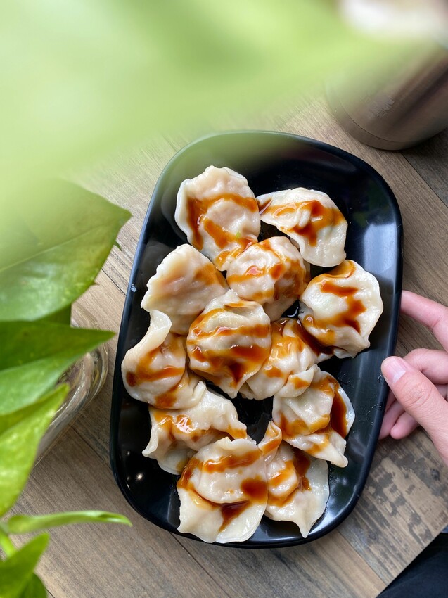 [台中中區] 快樂鳥窩漫旅空間｜看漫畫、追劇休閒好去處｜獨立式套間設計｜多款動漫主題可選｜背包客短期住宿｜飲料無限暢飲｜內附價目表 - 萍姐愛分享