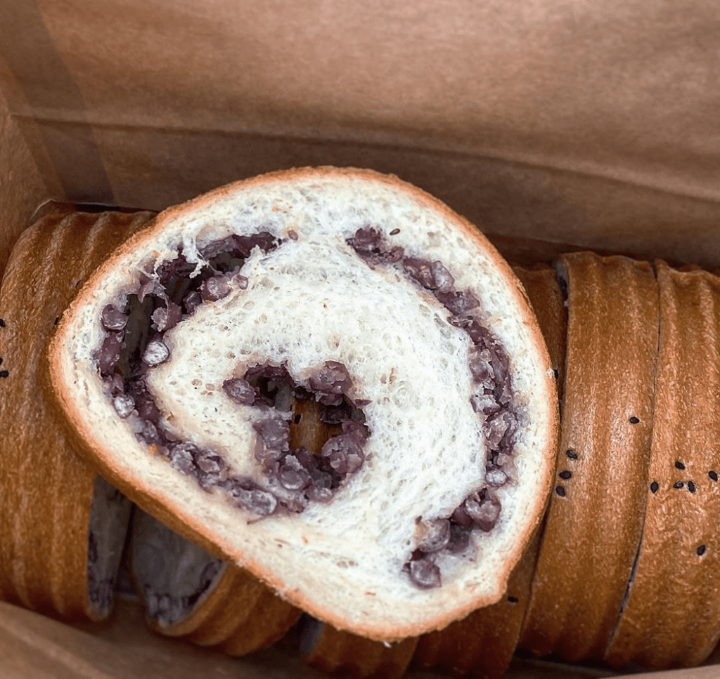 南庄老街美食|黃金傳說窯烤麵包