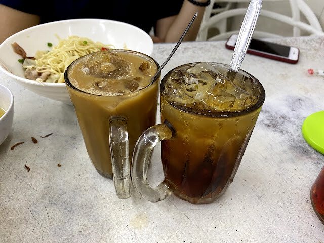 印尼棉蘭遊-棉蘭唐人街的中心雲吞麵 Mie Tiong Sim，印尼式的雲吞麵有何不同呢？