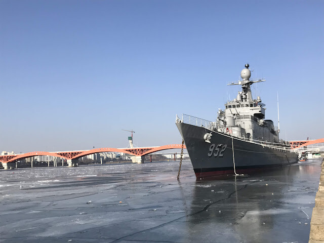 韓國首爾行-漢江公園(望遠段)、首爾艦公園及冰封的漢江