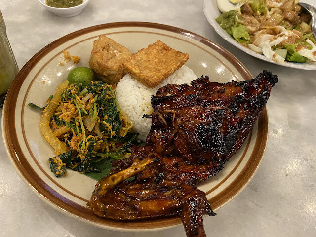 印尼棉蘭遊- Merdeka Walk(Lapangan Merdeka)，棉蘭夜生活的熱點