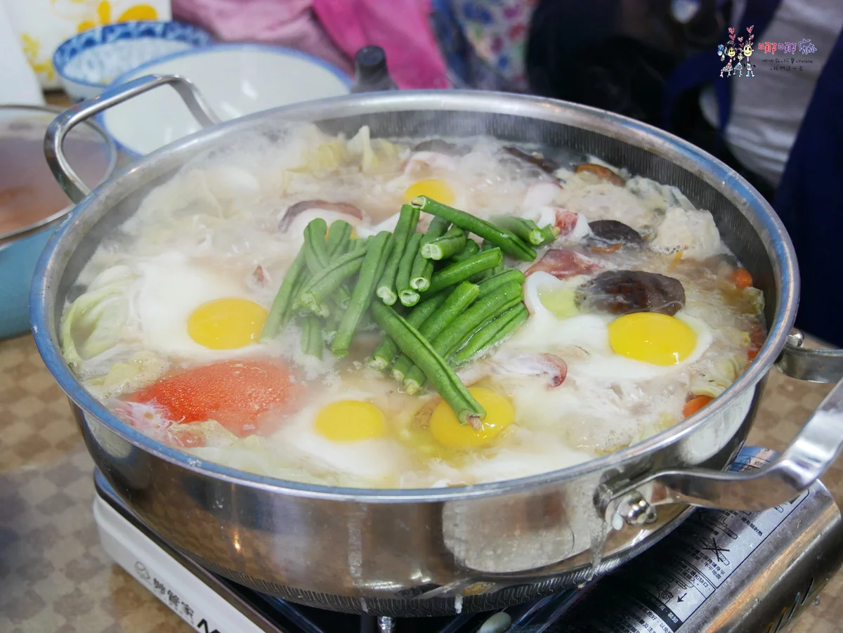 賞鯨了啦！看完海豚和牛奶海，再到漁港體驗DIY海鮮料理