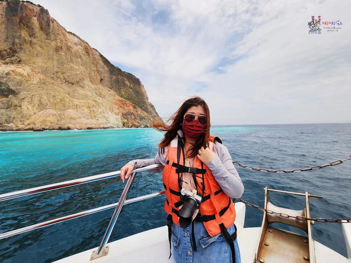 賞鯨了啦！看完海豚和牛奶海，再到漁港體驗DIY海鮮料理