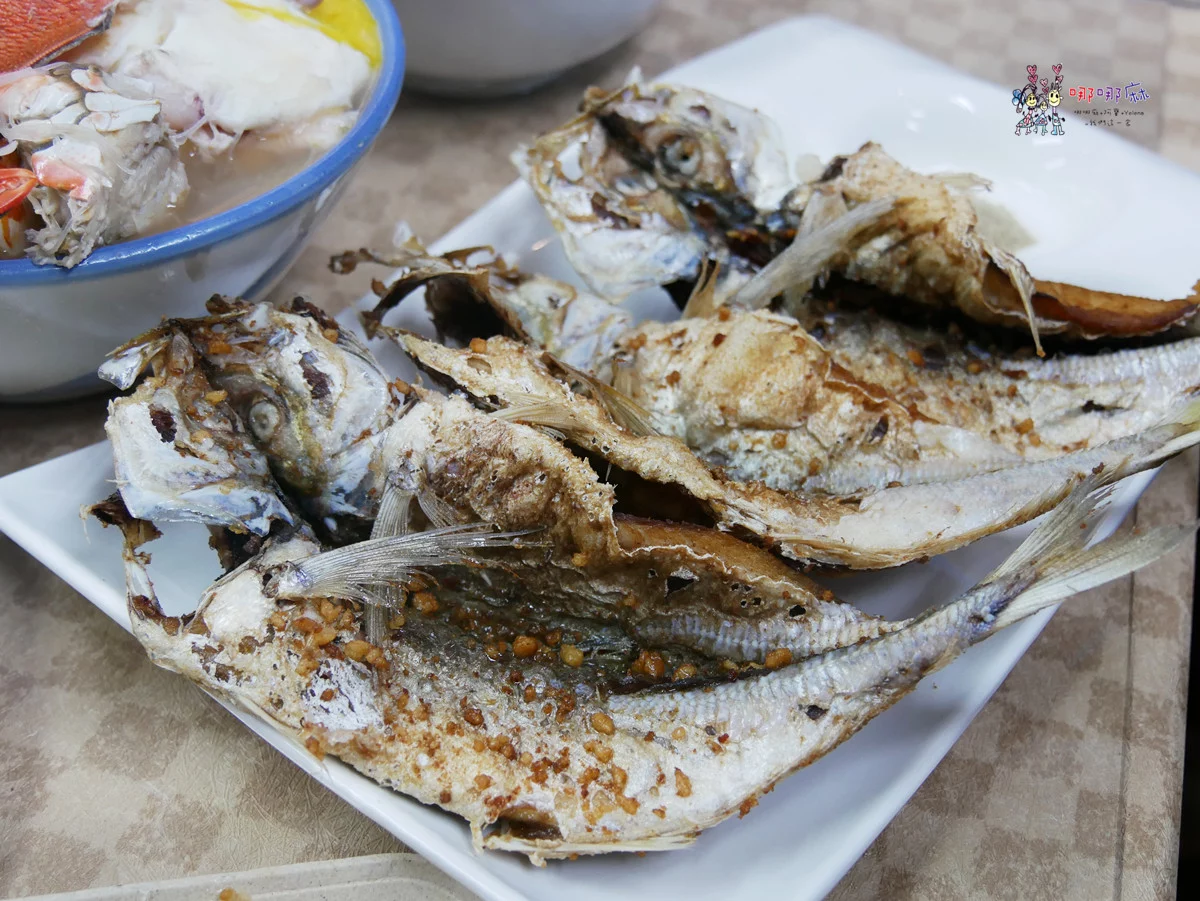 賞鯨了啦！看完海豚和牛奶海，再到漁港體驗DIY海鮮料理