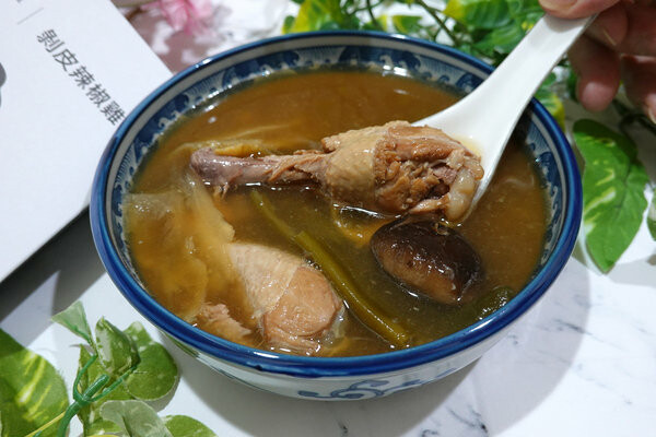 好吃雞湯真空包推薦-包養之道常溫調理雞湯包,美味即食湯品推薦 (23).jpg