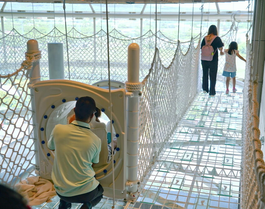 【墾丁住宿】墾丁怡灣渡假酒店．遊戲室+旋轉滑梯+親子主題房+戲水池!