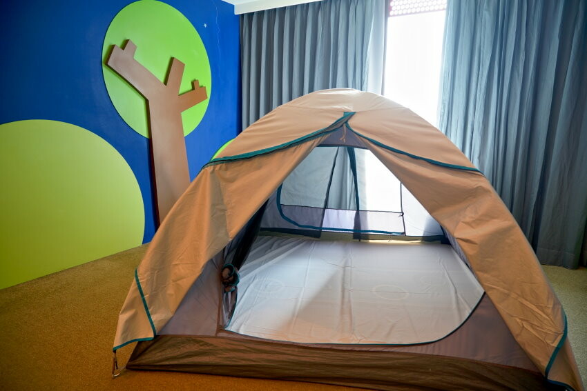 【墾丁住宿】墾丁怡灣渡假酒店．遊戲室+旋轉滑梯+親子主題房+戲水池!