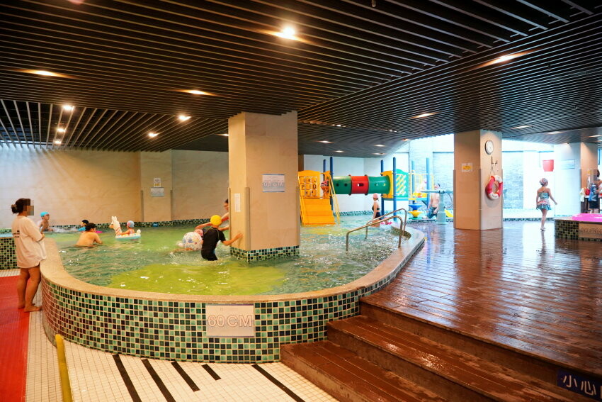 【墾丁住宿】墾丁怡灣渡假酒店．遊戲室+旋轉滑梯+親子主題房+戲水池!