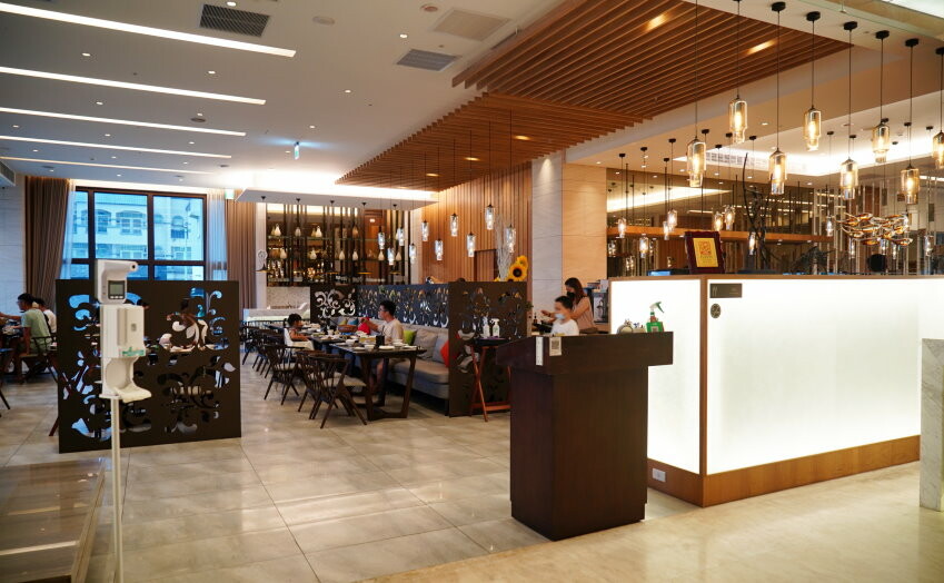 【墾丁住宿】墾丁怡灣渡假酒店．遊戲室+旋轉滑梯+親子主題房+戲水池!