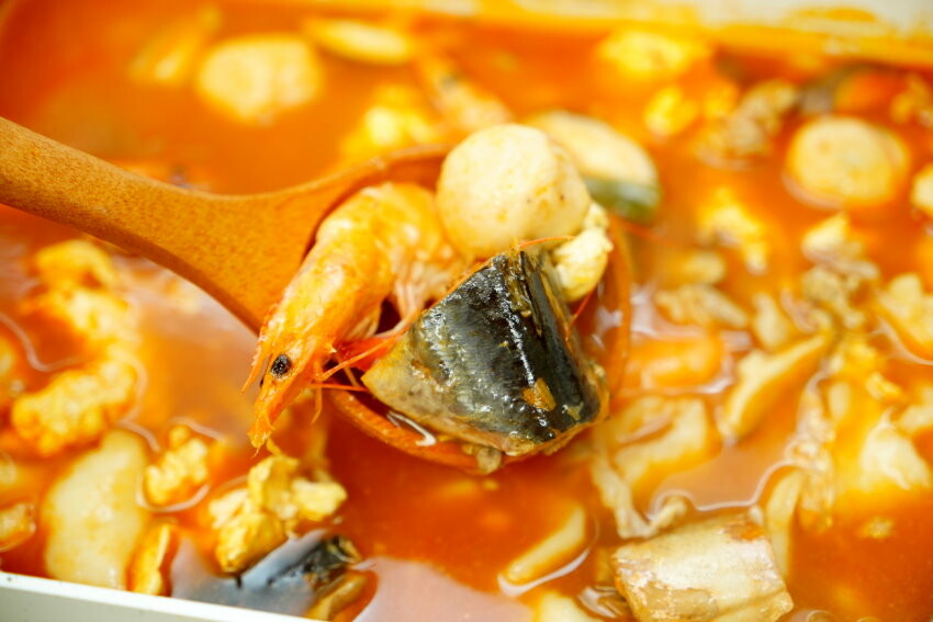 【食譜】麵疙瘩做法+茄汁鯖魚罐頭麵.一鍋到底、快速方便的美味!