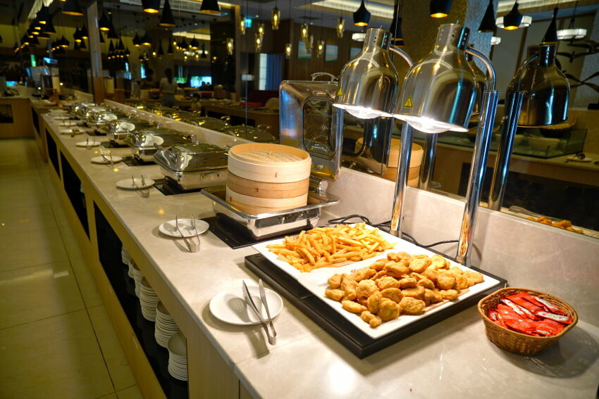 【墾丁住宿】墾丁怡灣渡假酒店．遊戲室+旋轉滑梯+親子主題房+戲水池!