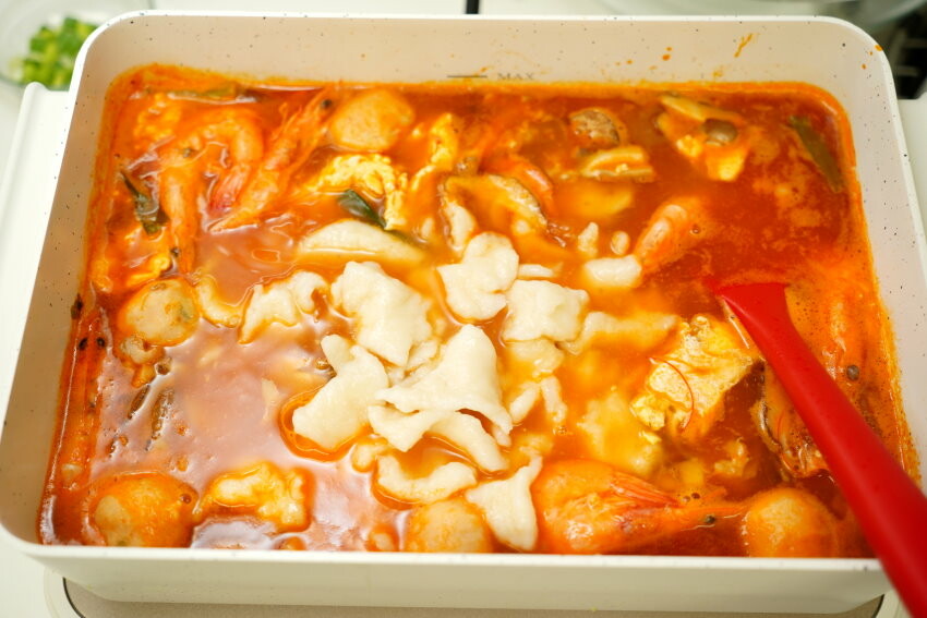 【食譜】麵疙瘩做法+茄汁鯖魚罐頭麵.一鍋到底、快速方便的美味!