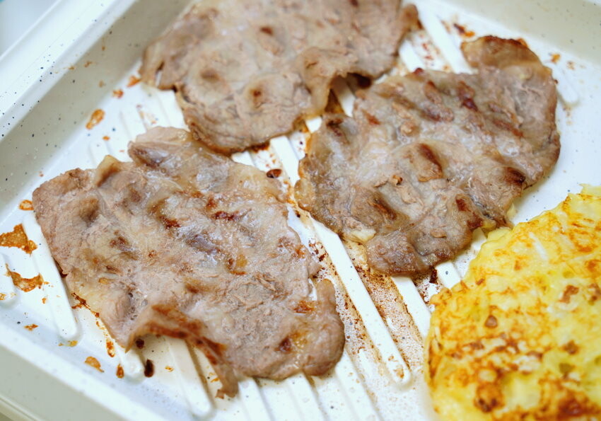 【食譜】大阪燒做法．加海鮮、豬肉都很搭~~多了起司更邪惡!