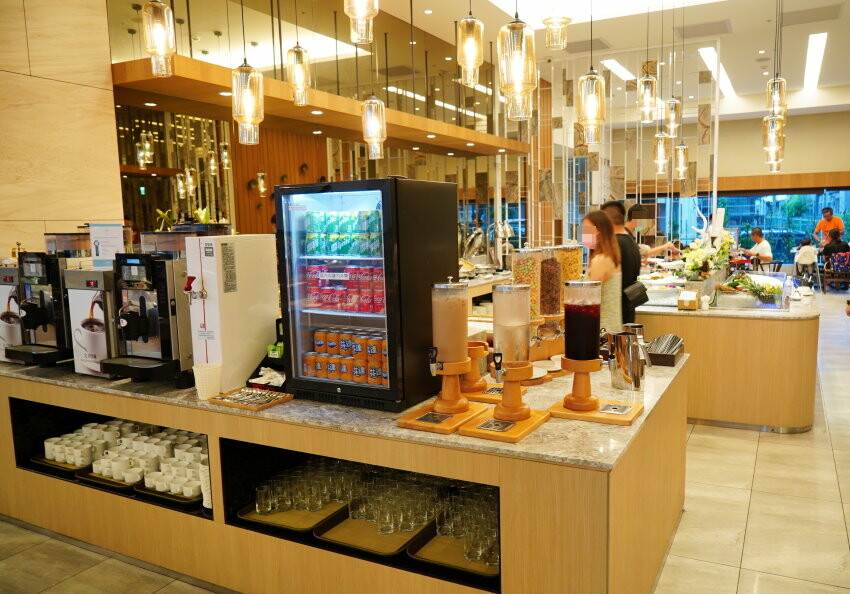 【墾丁住宿】墾丁怡灣渡假酒店．遊戲室+旋轉滑梯+親子主題房+戲水池!