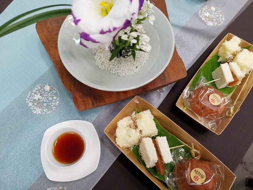 台中梧棲區|台中港舶來品商圈 祥興普洱茶莊 深藏著舶來品商圈舊回憶光景 戶外茶席饗宴 切磋茶藝擁抱老故事|西莉亞玩樂人生 12.jpg