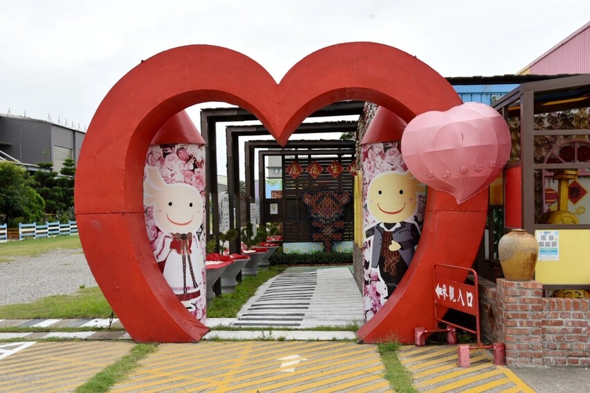 彰化鹿港鎮|緞帶王觀光工廠 亞洲首座緞帶博物館 7月16日盛大開園 免費入園參觀 免費緞帶DIY體驗 網美IG必拍景點 |西莉亞玩樂人生 07.JPG