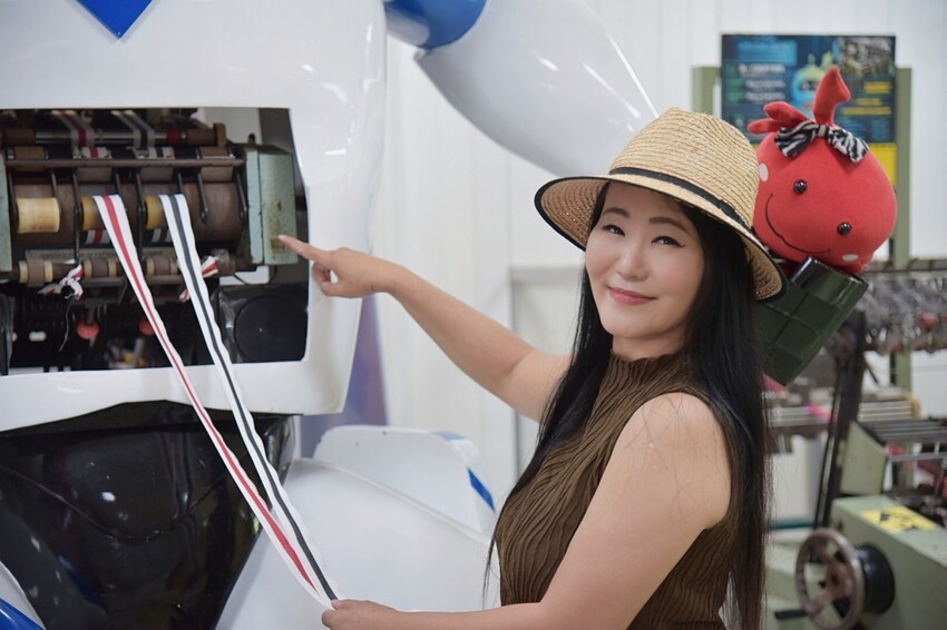 彰化鹿港鎮|緞帶王觀光工廠 亞洲首座緞帶博物館 7月16日盛大開園 免費入園參觀 免費緞帶DIY體驗 網美IG必拍景點 |西莉亞玩樂人生 61.jpg