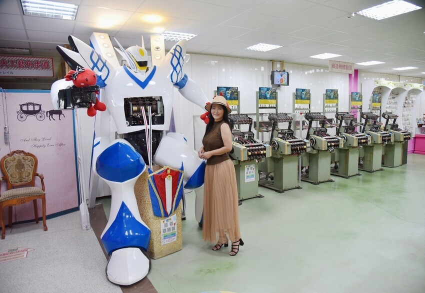 彰化鹿港鎮|緞帶王觀光工廠 亞洲首座緞帶博物館 7月16日盛大開園 免費入園參觀 免費緞帶DIY體驗 網美IG必拍景點 |西莉亞玩樂人生 60.jpg