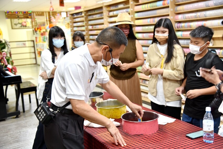 彰化鹿港鎮|緞帶王觀光工廠 亞洲首座緞帶博物館 7月16日盛大開園 免費入園參觀 免費緞帶DIY體驗 網美IG必拍景點 |西莉亞玩樂人生 49.JPG