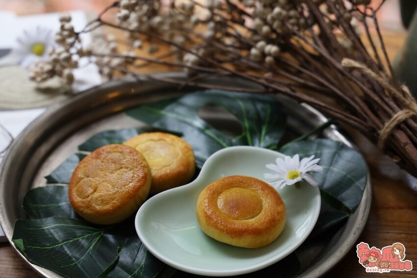 【台灣伴手禮】跳脫你想像中的肉鬆餅！皮薄餡多口味層次豐富，麻糬金沙芋泥通通包在裡面：胖肉鋪 - 熱血玩台南。跳躍新世界