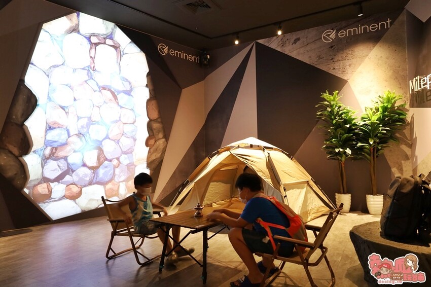 【台南活動】暑假限定飛機大富翁來了！巨型彈弓、火箭版跳房子和3D大型拼圖通通免費玩：萬國通路創意觀光工廠 - 熱血玩台南。跳躍新世界