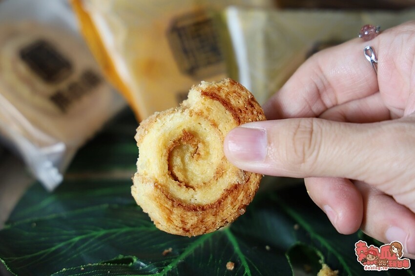 【台灣伴手禮】跳脫你想像中的肉鬆餅！皮薄餡多口味層次豐富，麻糬金沙芋泥通通包在裡面：胖肉鋪 - 熱血玩台南。跳躍新世界