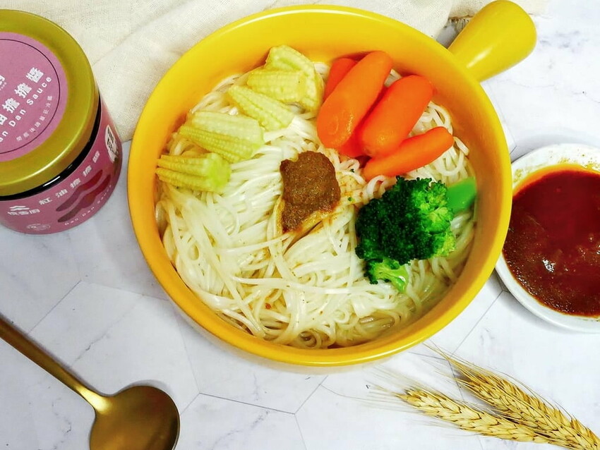 |沾醬推薦|悅善廚 紅油擔擔醬.拌麵/沾水餃/料理入菜.全素可食,快速上桌.忙碌現代人料理好幫手!