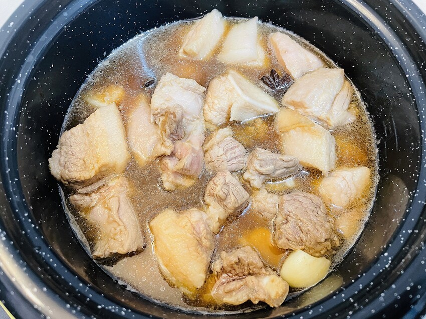 【Fujitek富士電通】微電腦達人料理鍋 FTP-EP705｜首創先爆香後炊煮-多功能不沾蒸鍋｜小家庭都在用的迷你電鍋！