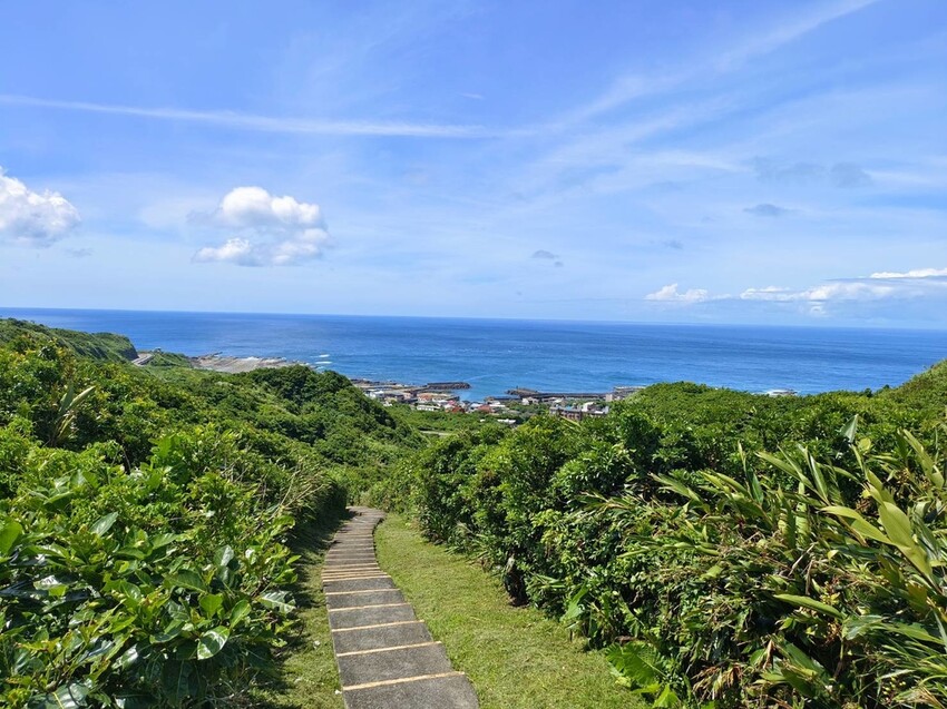 【台北.貢寮】貢寮旅行寵物友善懶人包。最強海鮮+最美免費景點。帶著寵物旅行去