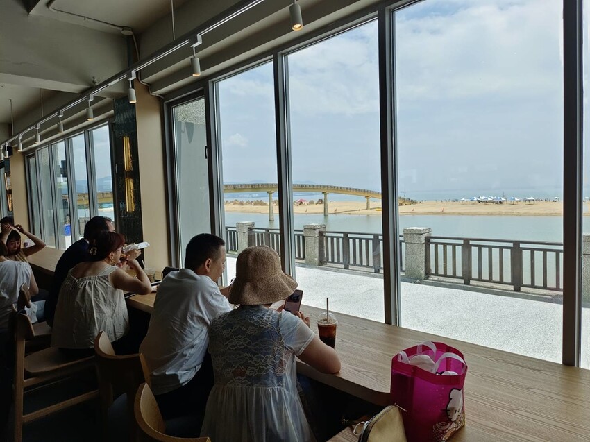 【台北.貢寮】貢寮旅行寵物友善懶人包。最強海鮮+最美免費景點。帶著寵物旅行去