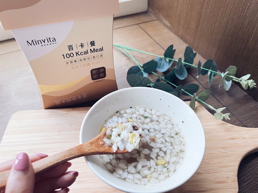 Dcard網友激推！高敏敏營養師推薦減肥菜單！熱銷50萬包的MinVita百卡餐