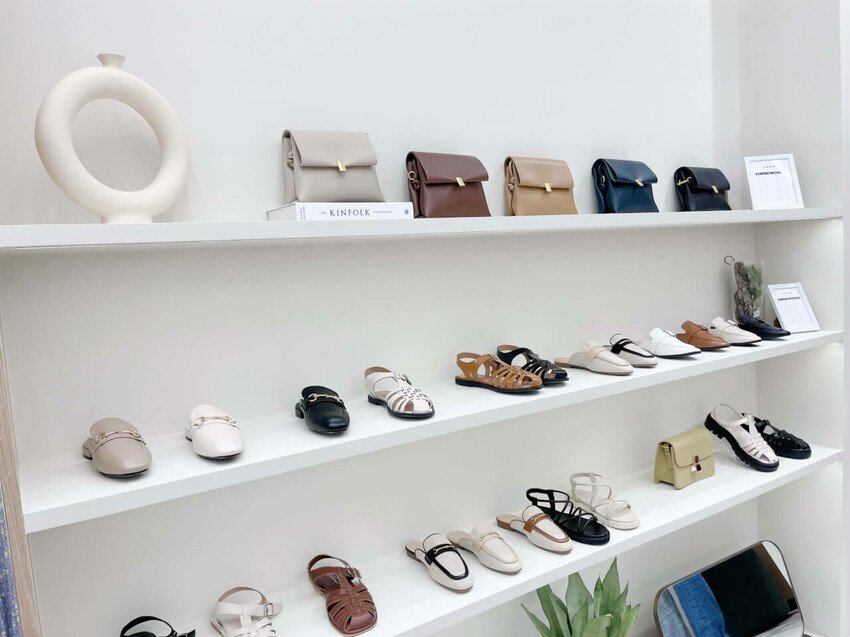 網拍女鞋推薦D+AF｜全台最美鞋店。D+AF信義門市｜夢幻裝潢宛如咖啡廳